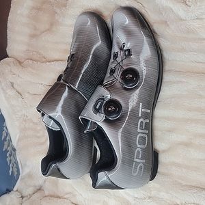 Cycling shoes